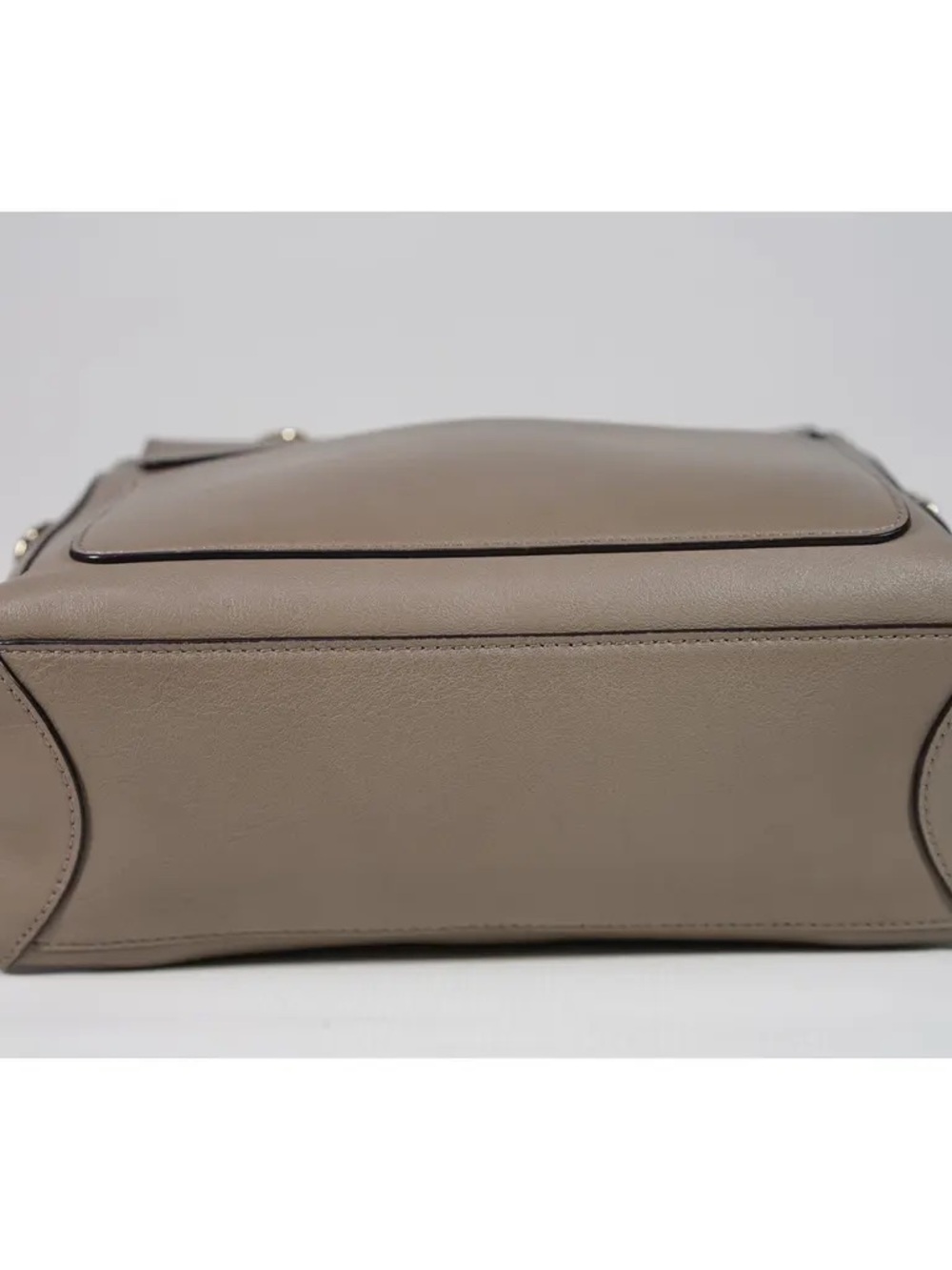 Chloe Faye Day Bag - Picture 3 of 11